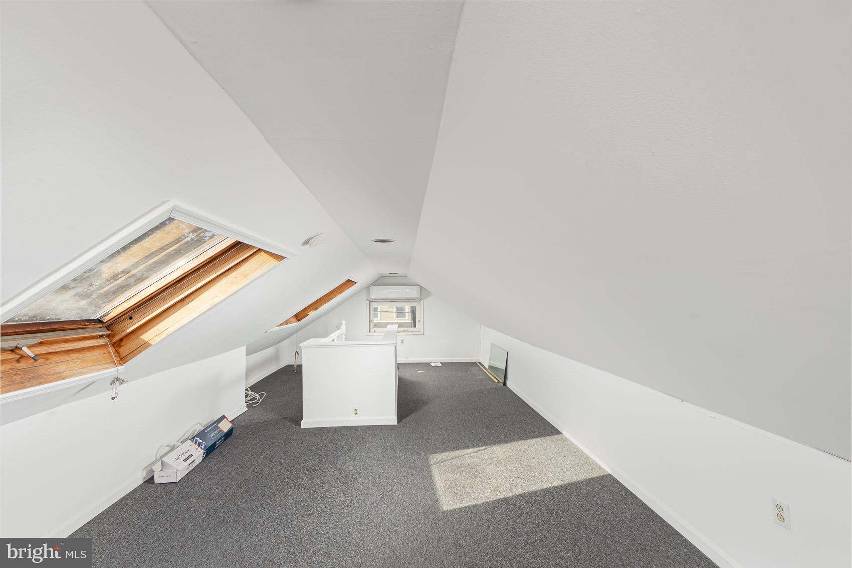 GLEN OAKS - Residential