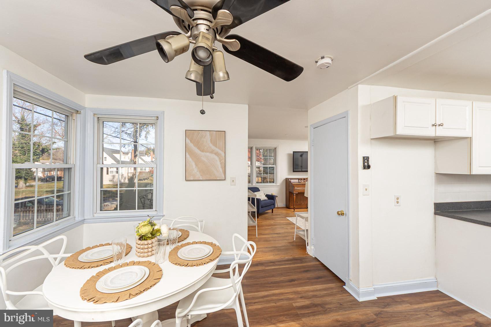 GLEN OAKS - Residential