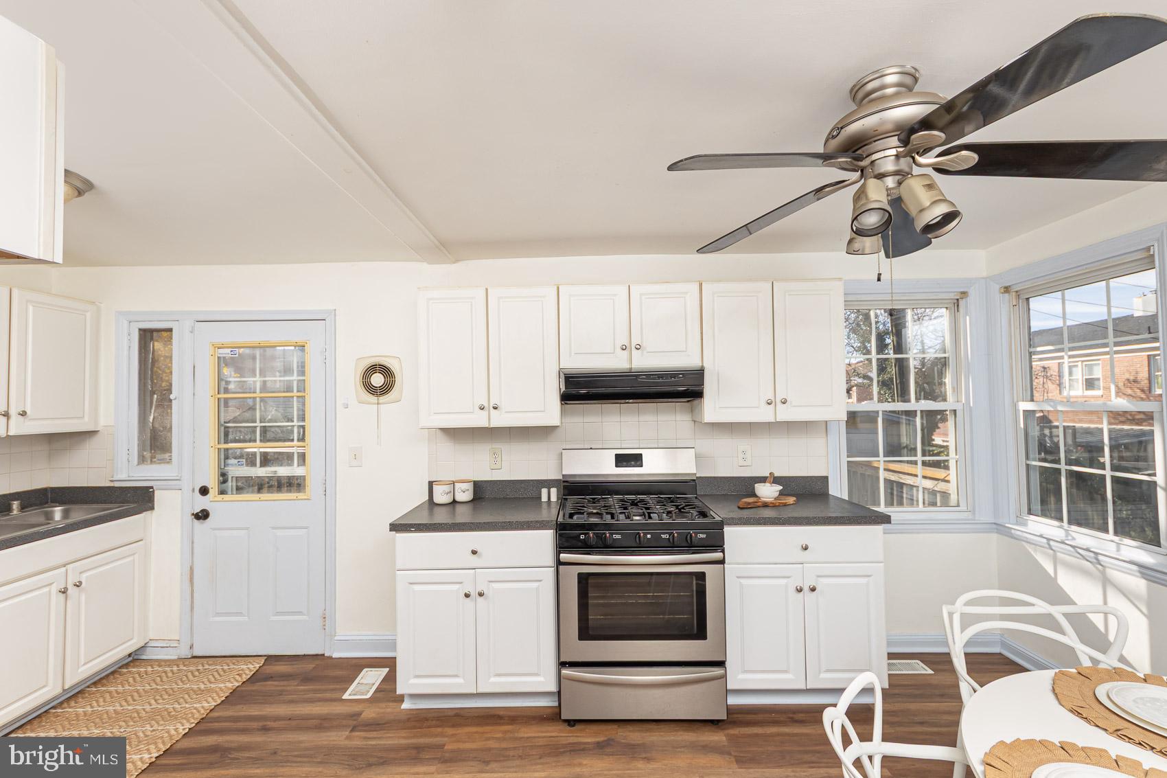 GLEN OAKS - Residential