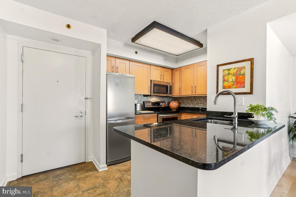 THE CHASE AT BETHESDA - Residential