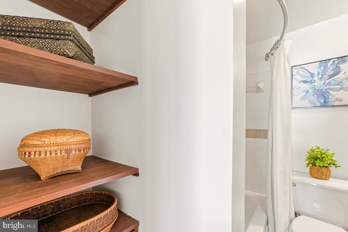 THE CHASE AT BETHESDA - Residential