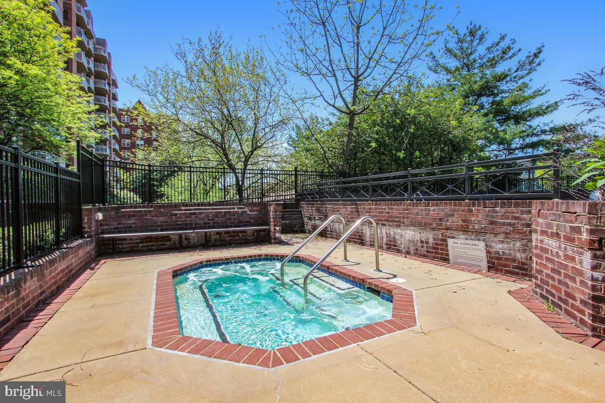 THE CHASE AT BETHESDA - Residential