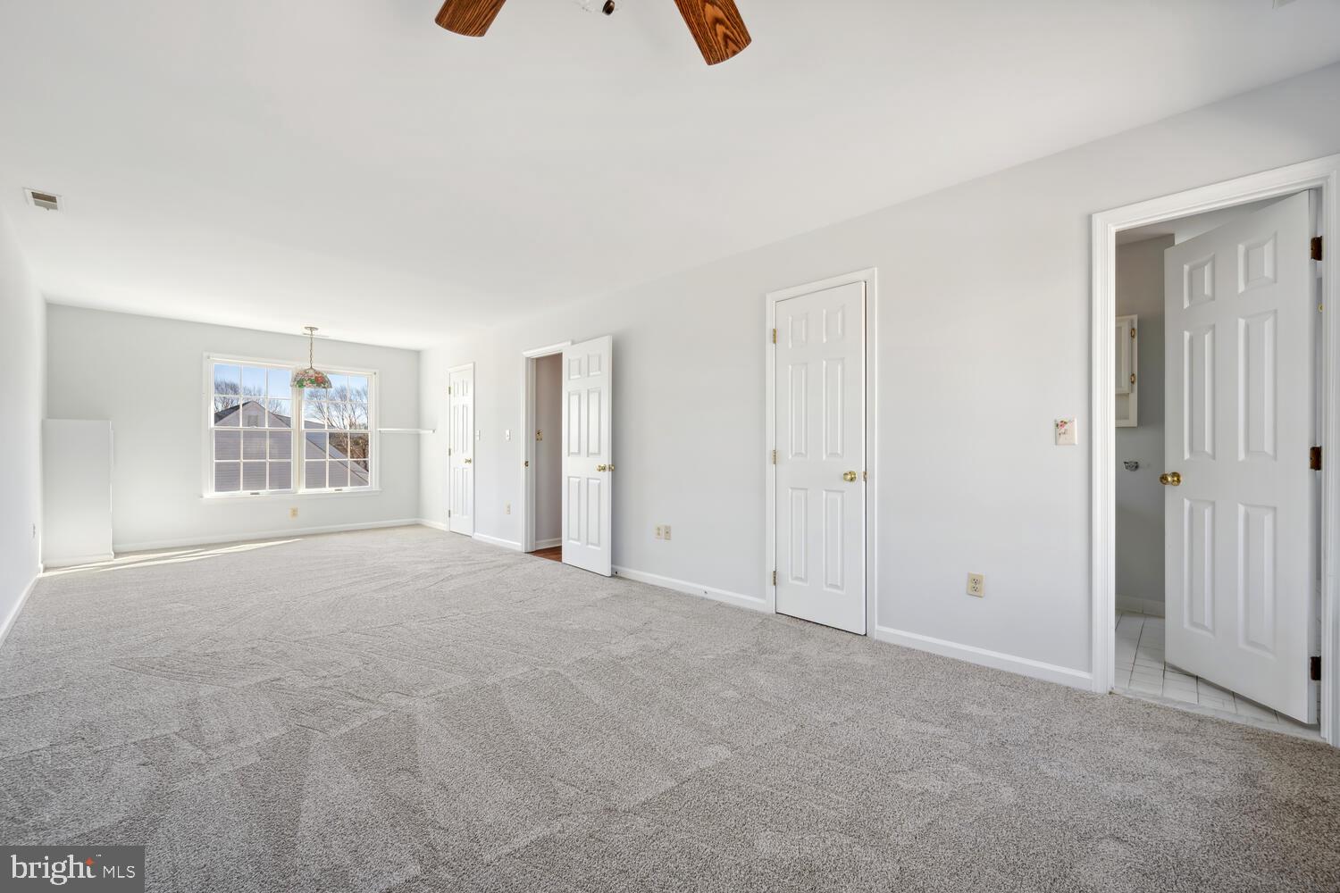 EASTON CLUB - Residential