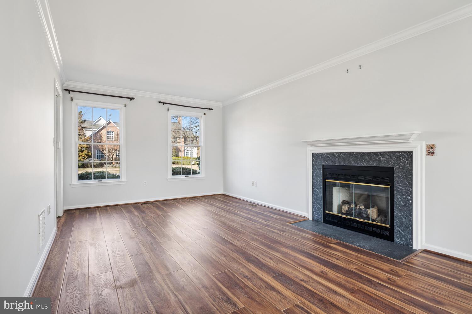 EASTON CLUB - Residential