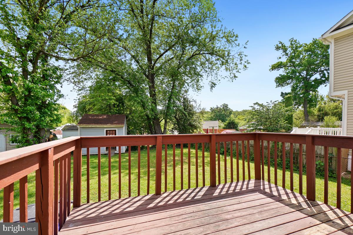 WHEATON WOODS - Residential