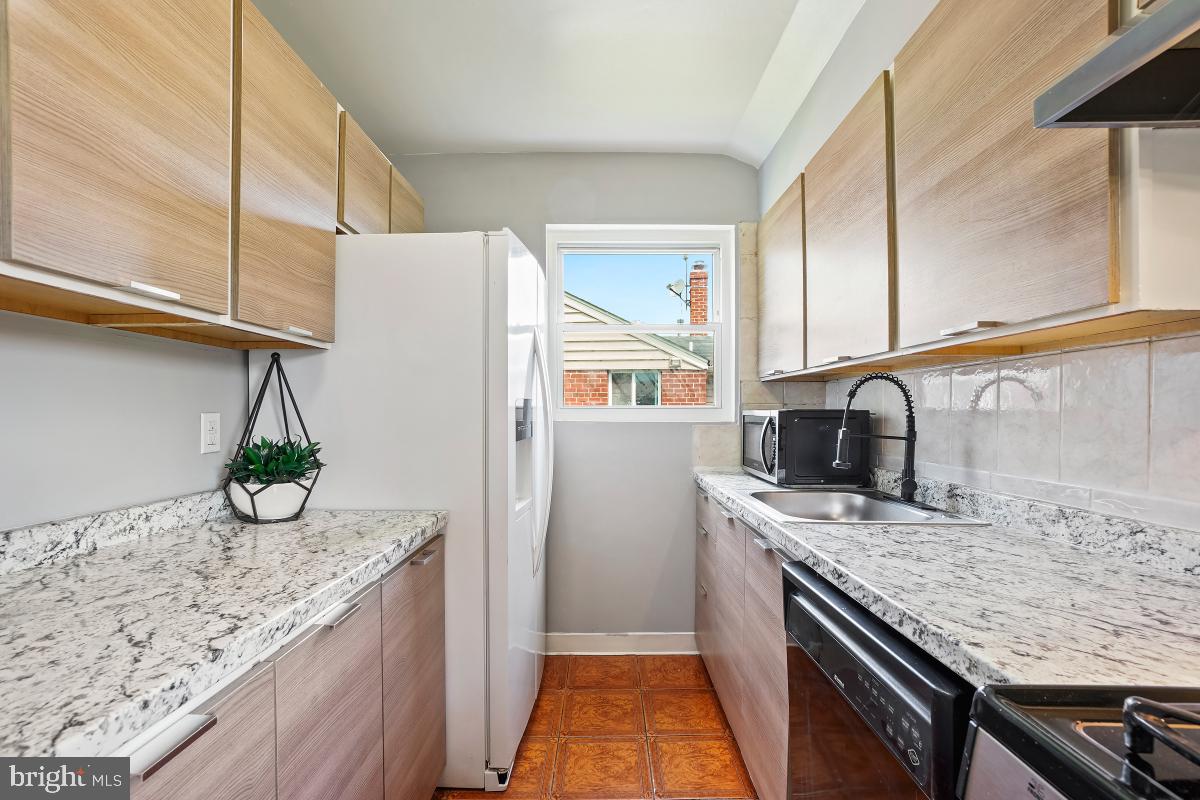 WHEATON WOODS - Residential