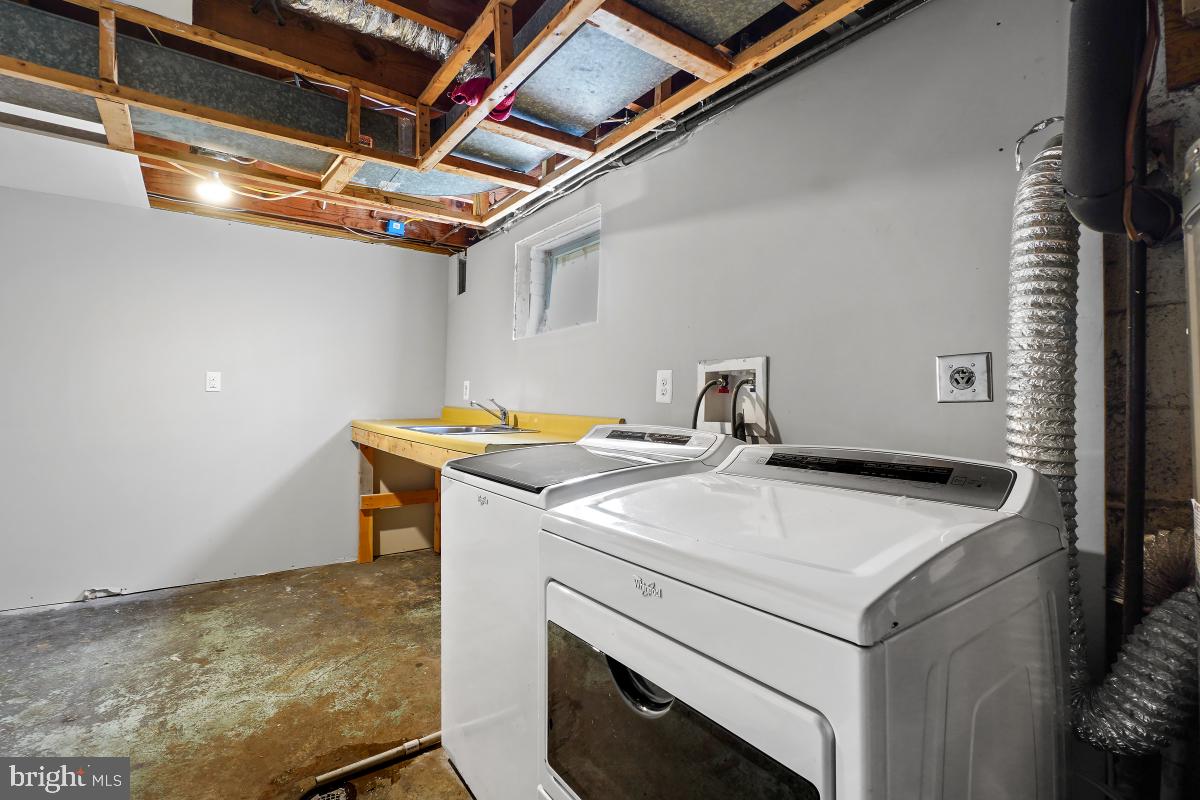 WHEATON WOODS - Residential