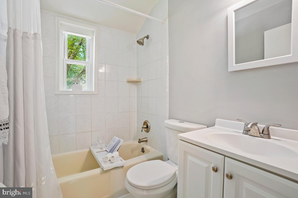 WHEATON WOODS - Residential