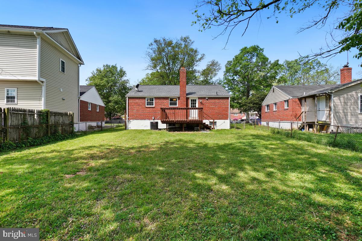 WHEATON WOODS - Residential