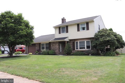 Photo of 412 NOTTINGHAM AVE, LANCASTER, PA 17601 (MLS # PALA2038810)