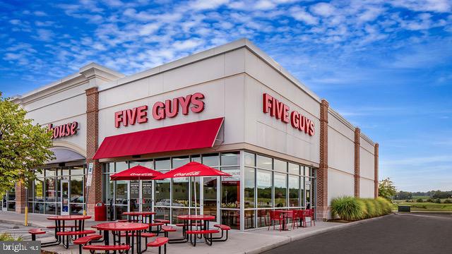 PRESIDENTS POINTE - Residential