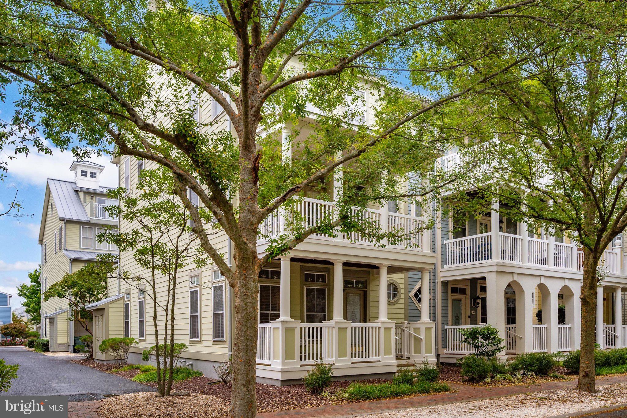 54 ISLAND EDGE DRIVE