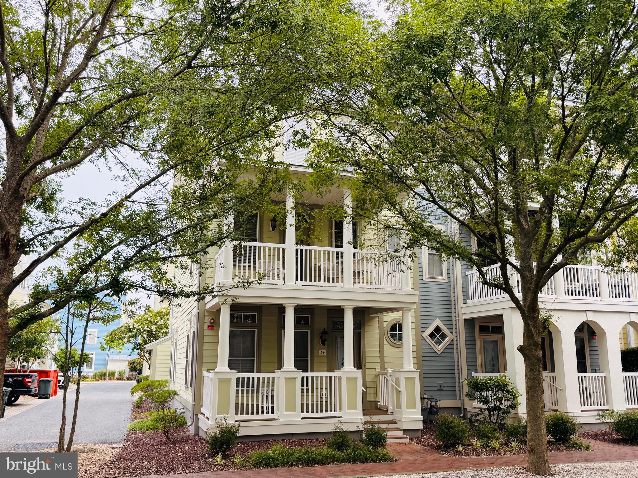 54 ISLAND EDGE DRIVE