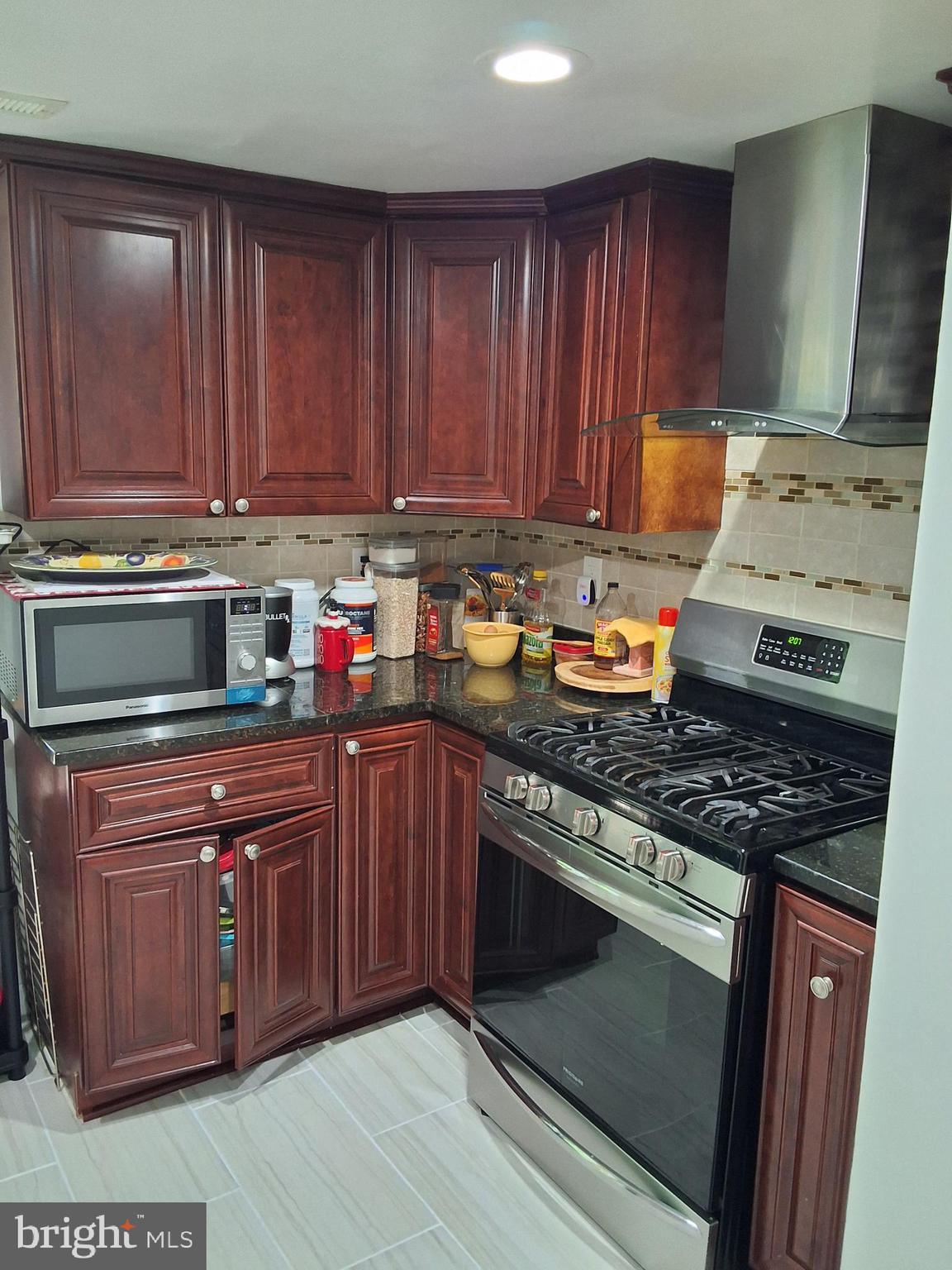 4406 FOREST GLEN COURT