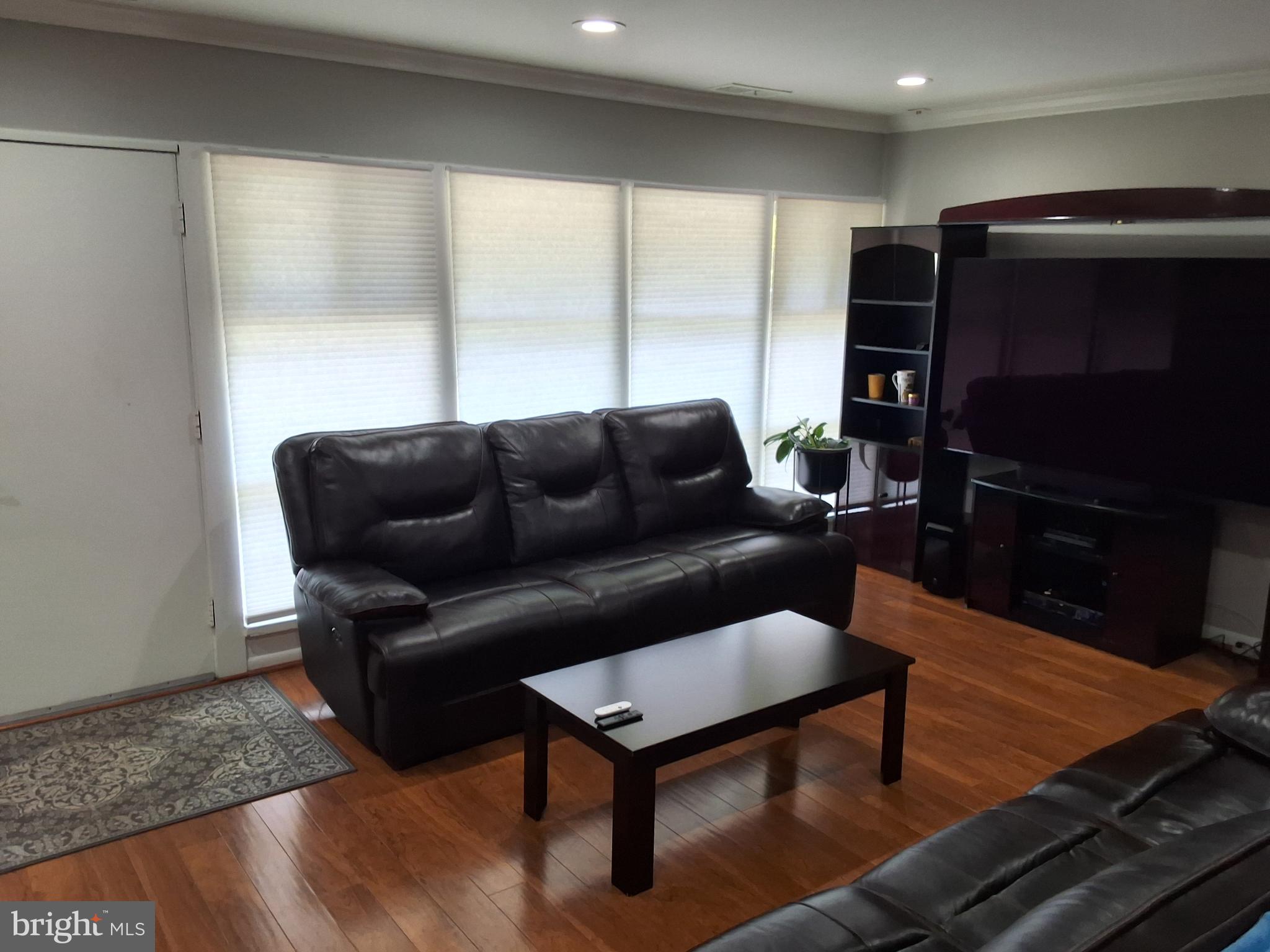 4406 FOREST GLEN COURT