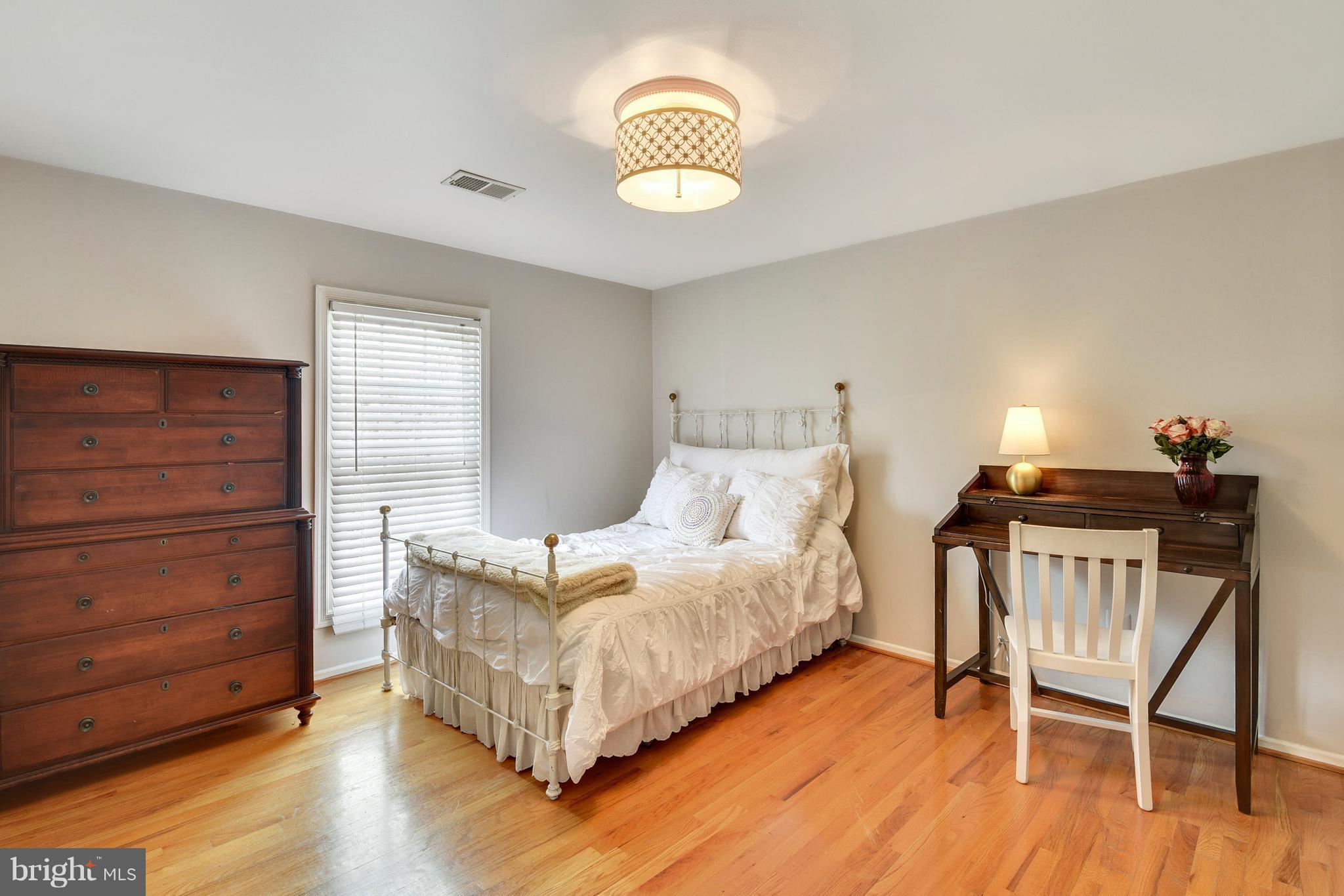 SEMINARY RIDGE - Residential