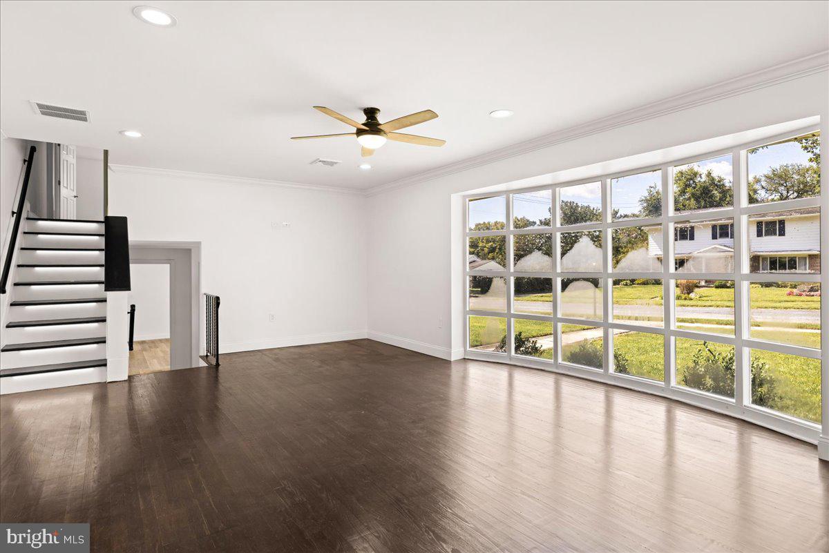 COLLEGE HEIGHTS - Residential