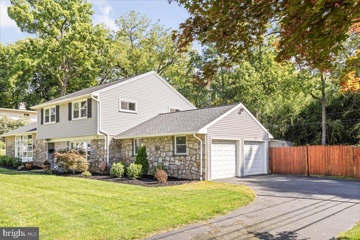 COLLEGE HEIGHTS - Residential