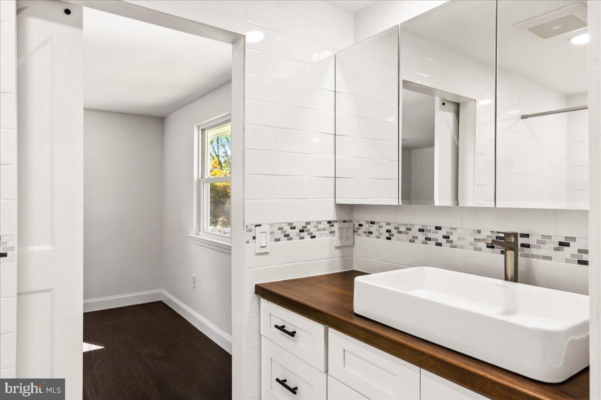 COLLEGE HEIGHTS - Residential