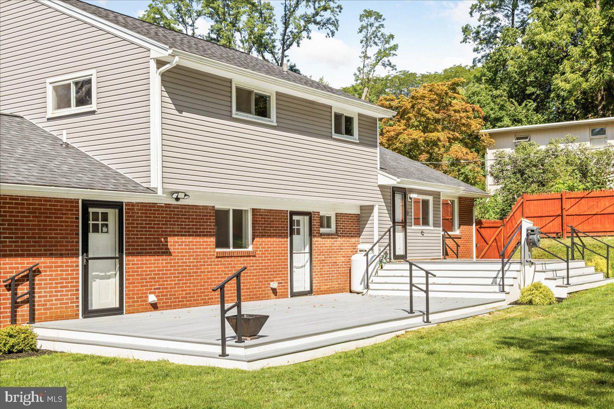 COLLEGE HEIGHTS - Residential