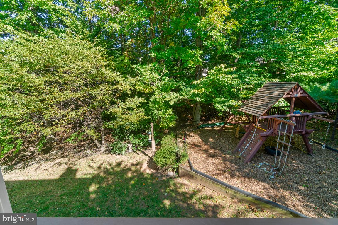 LOWES ISLAND - Residential