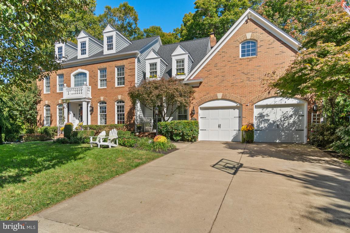 LOWES ISLAND - Residential