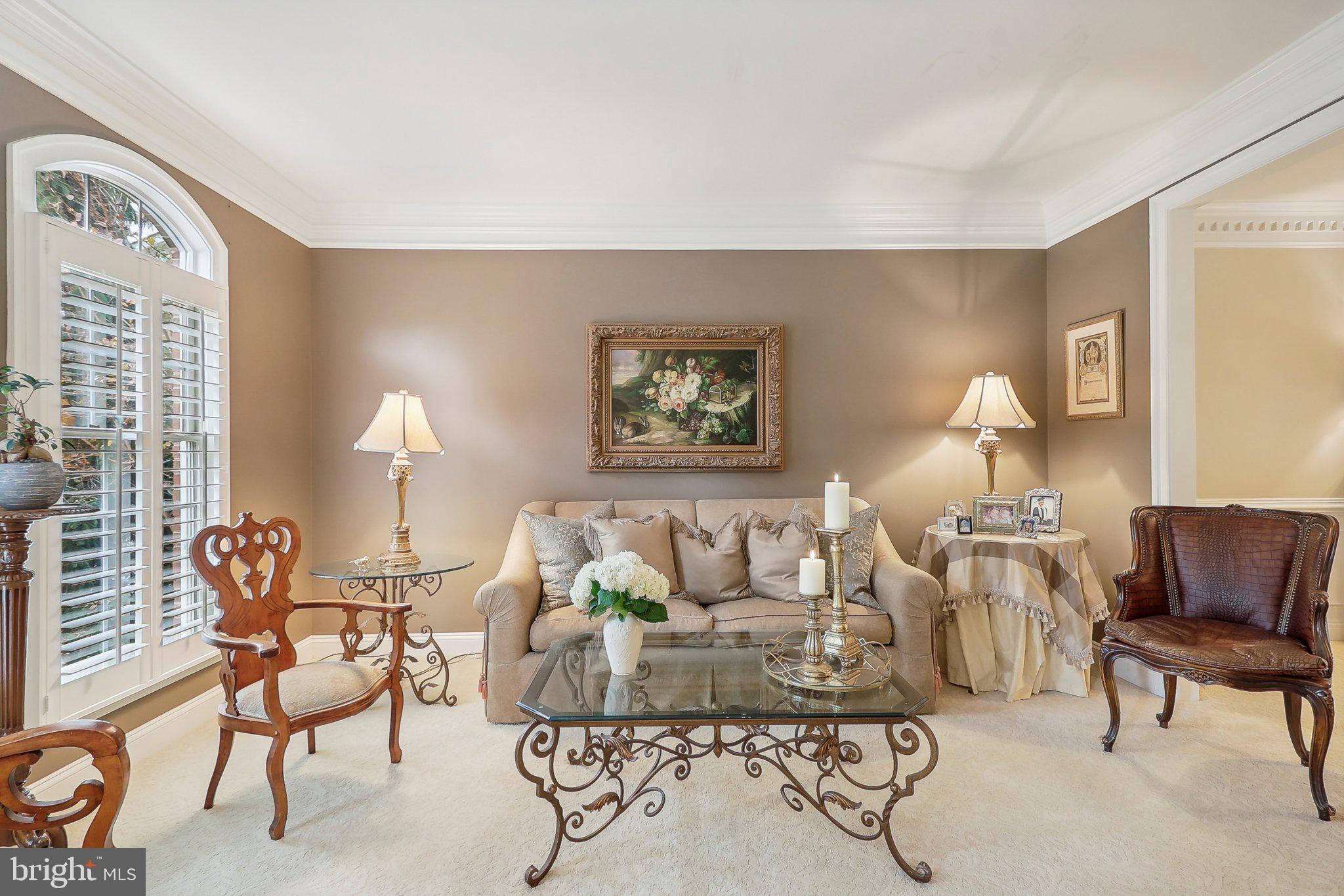 LOWES ISLAND - Residential