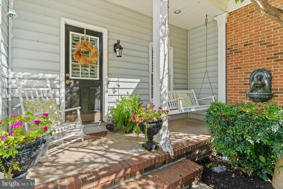 LOWES ISLAND - Residential