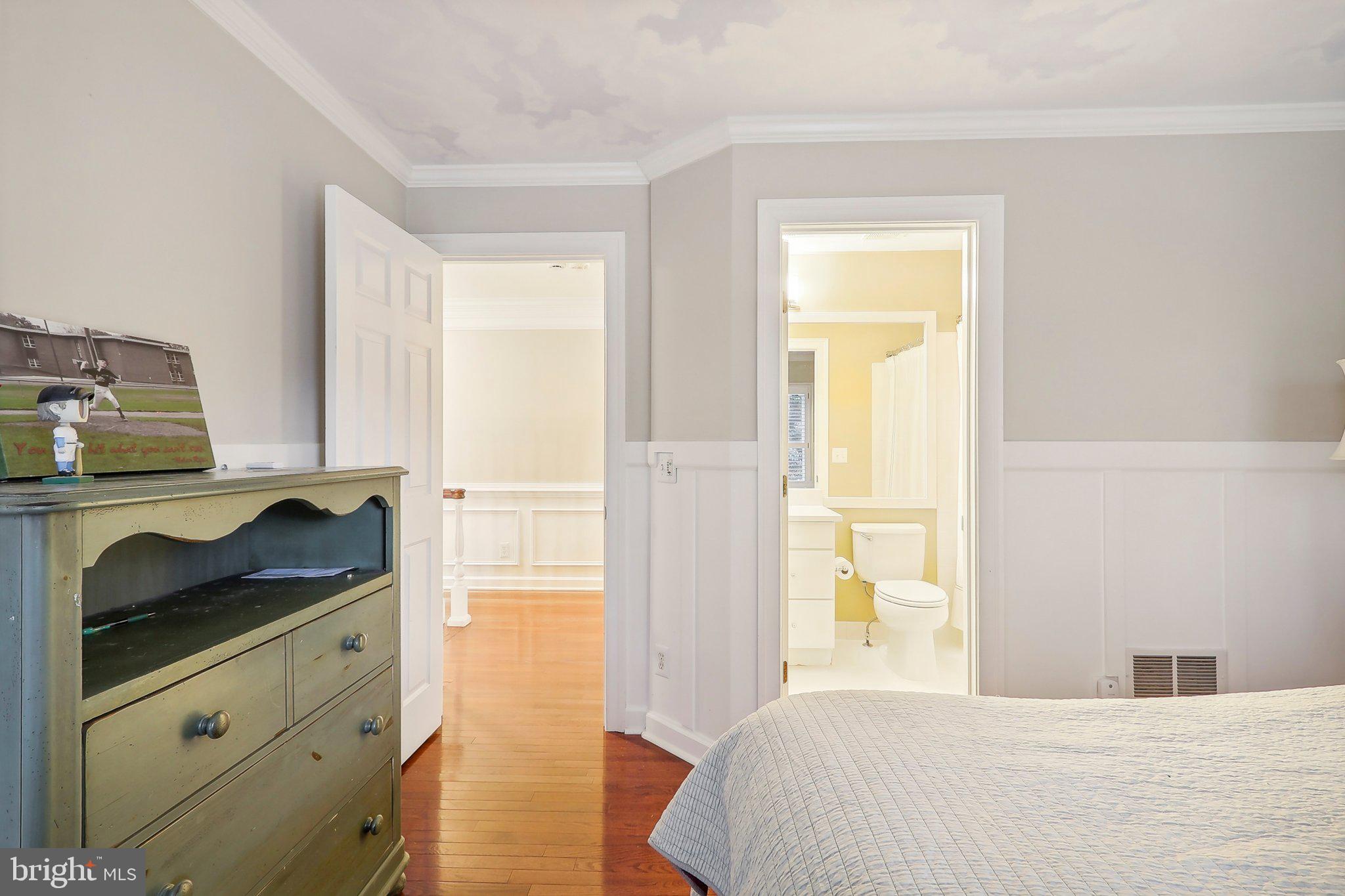 LOWES ISLAND - Residential