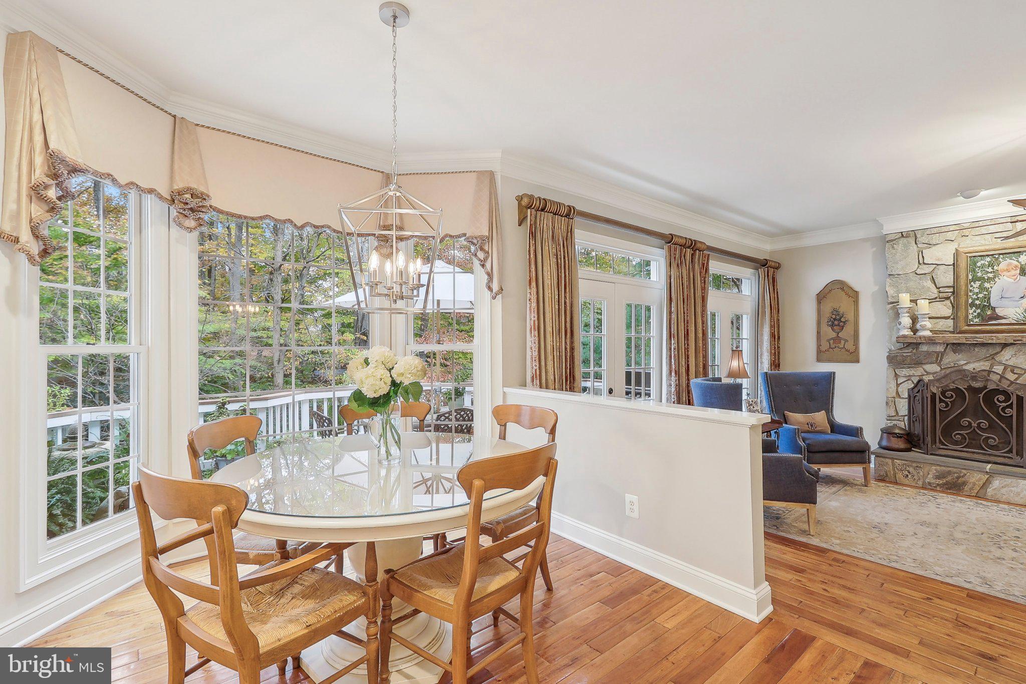 LOWES ISLAND - Residential