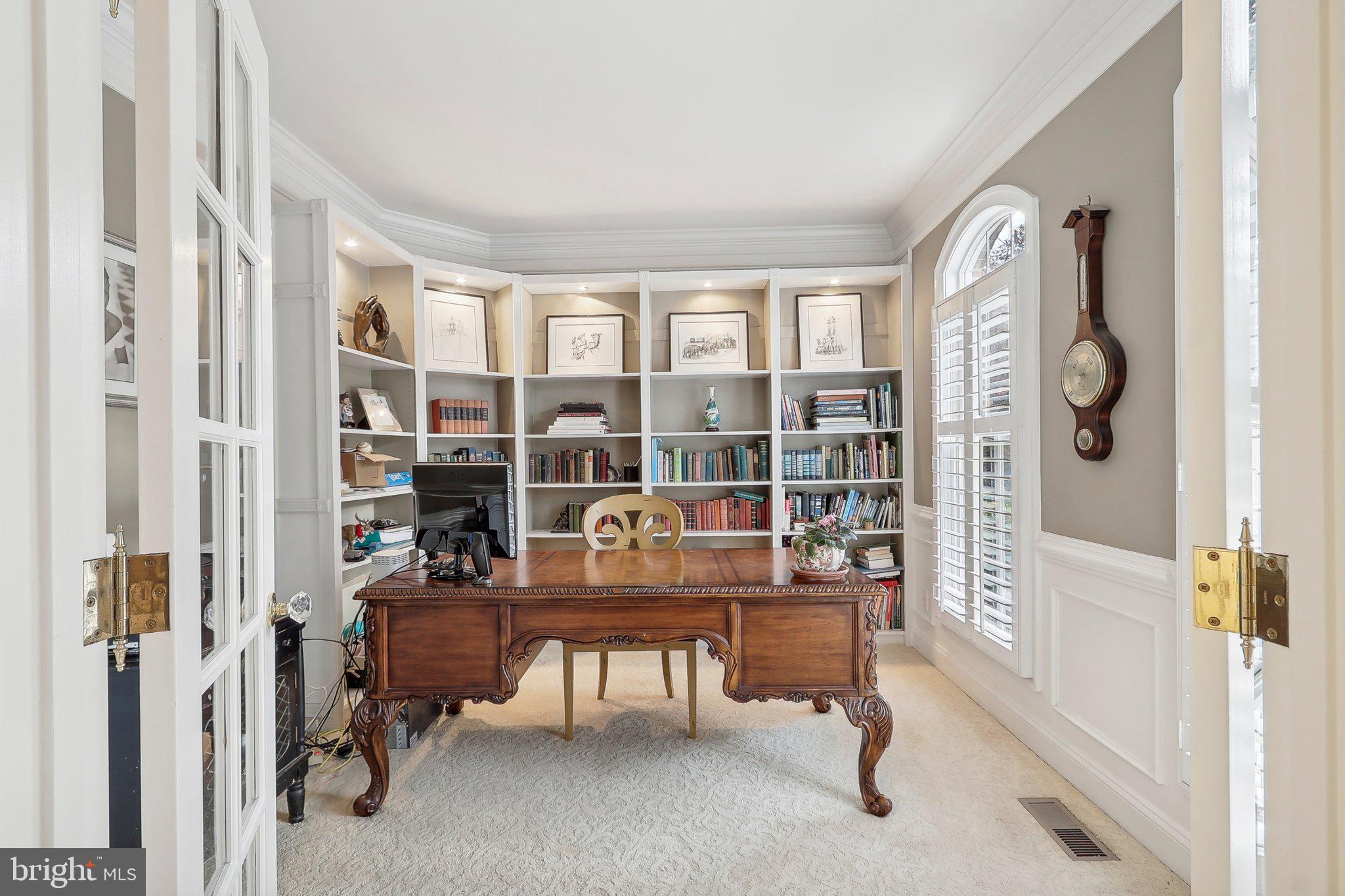 LOWES ISLAND - Residential