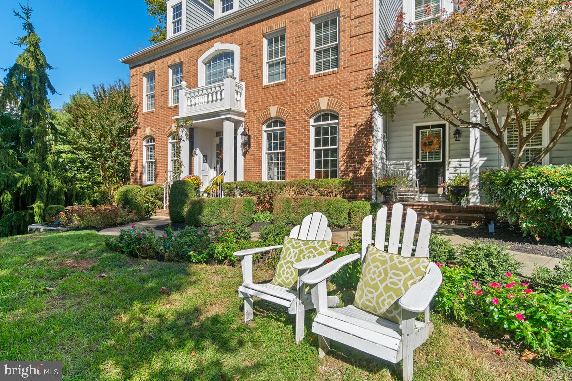 LOWES ISLAND - Residential