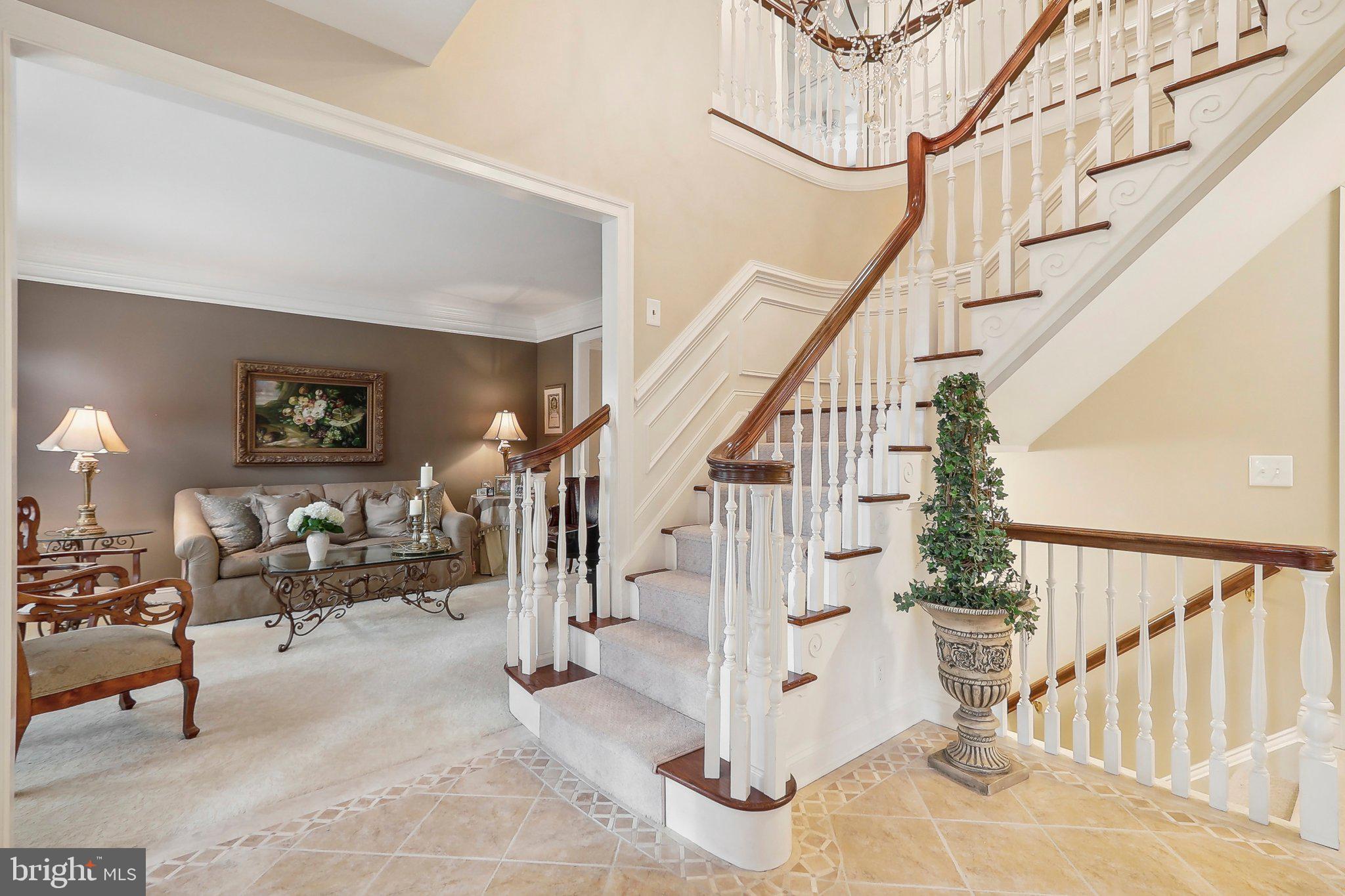 LOWES ISLAND - Residential