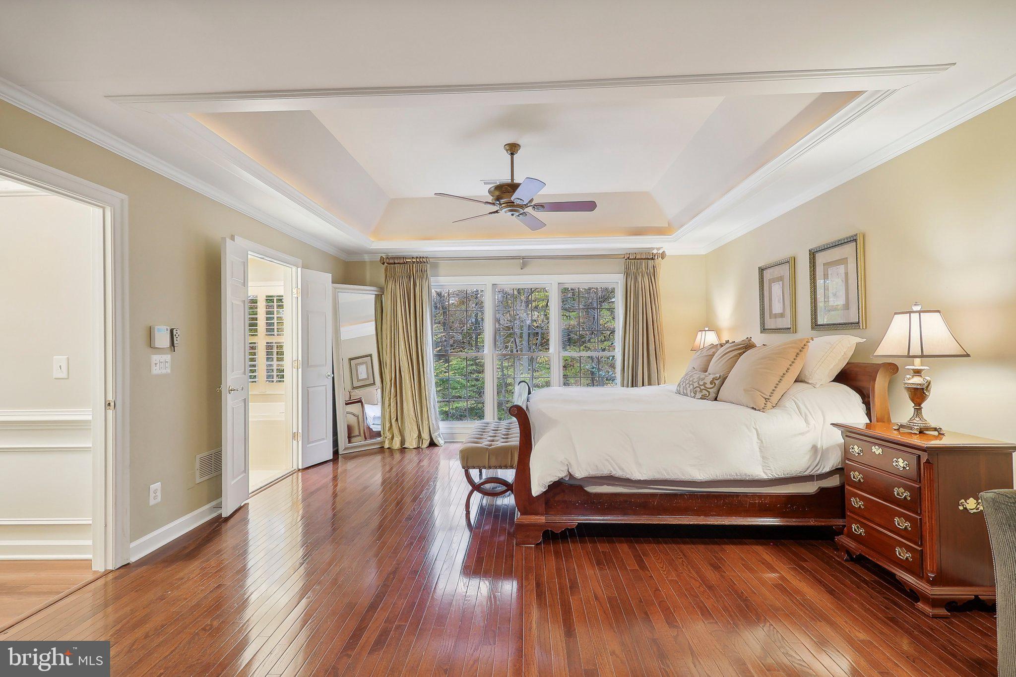 LOWES ISLAND - Residential