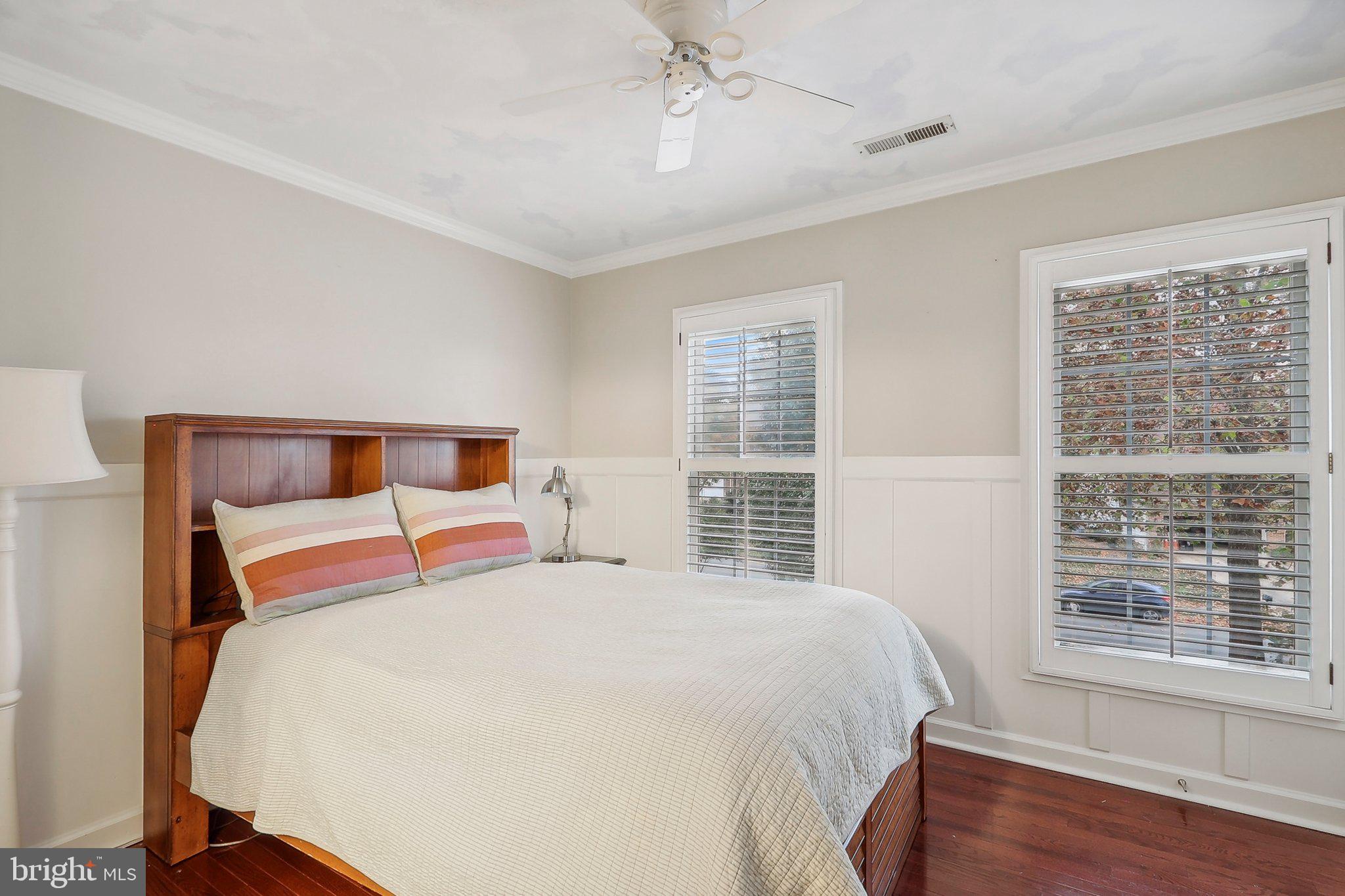 LOWES ISLAND - Residential