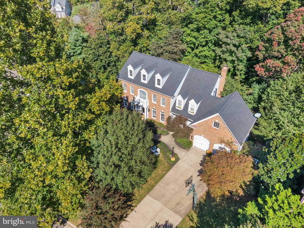 LOWES ISLAND - Residential