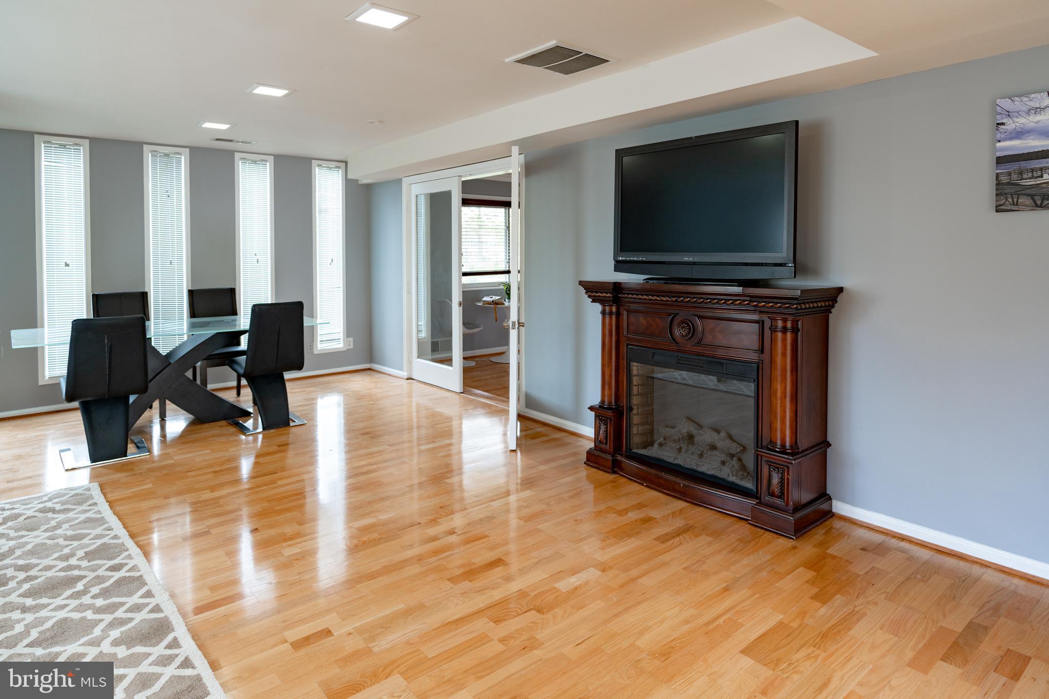 BREN MAR PARK - Residential