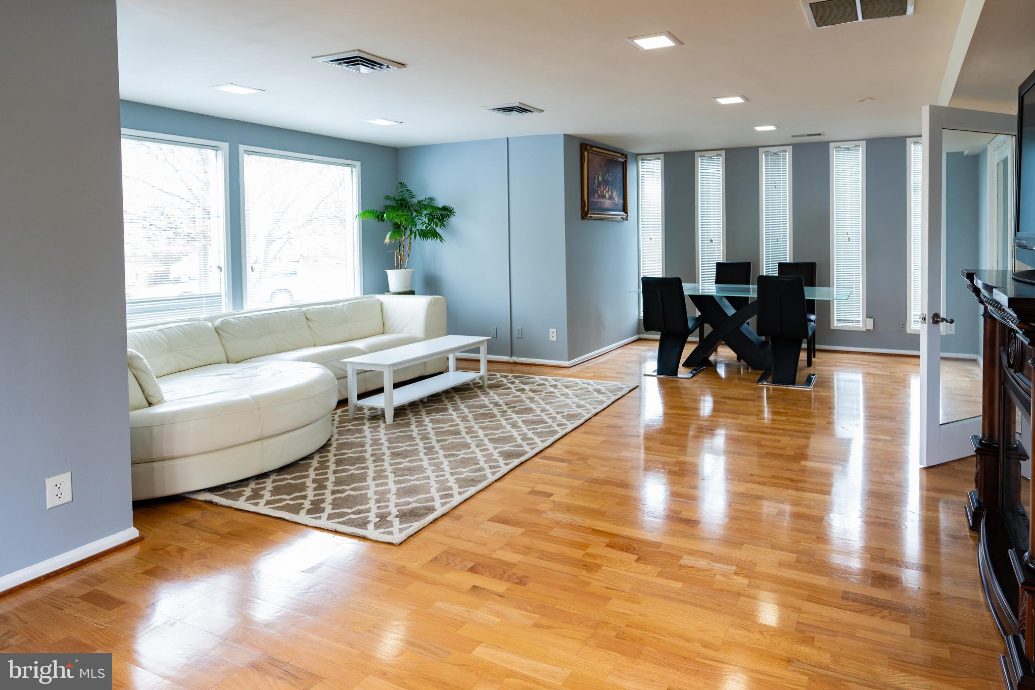 BREN MAR PARK - Residential