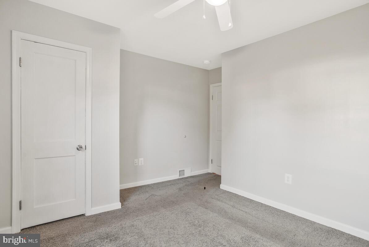 COLONIAL DRIVE - Residential