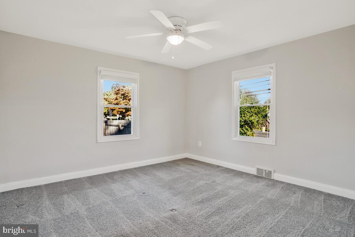 COLONIAL DRIVE - Residential