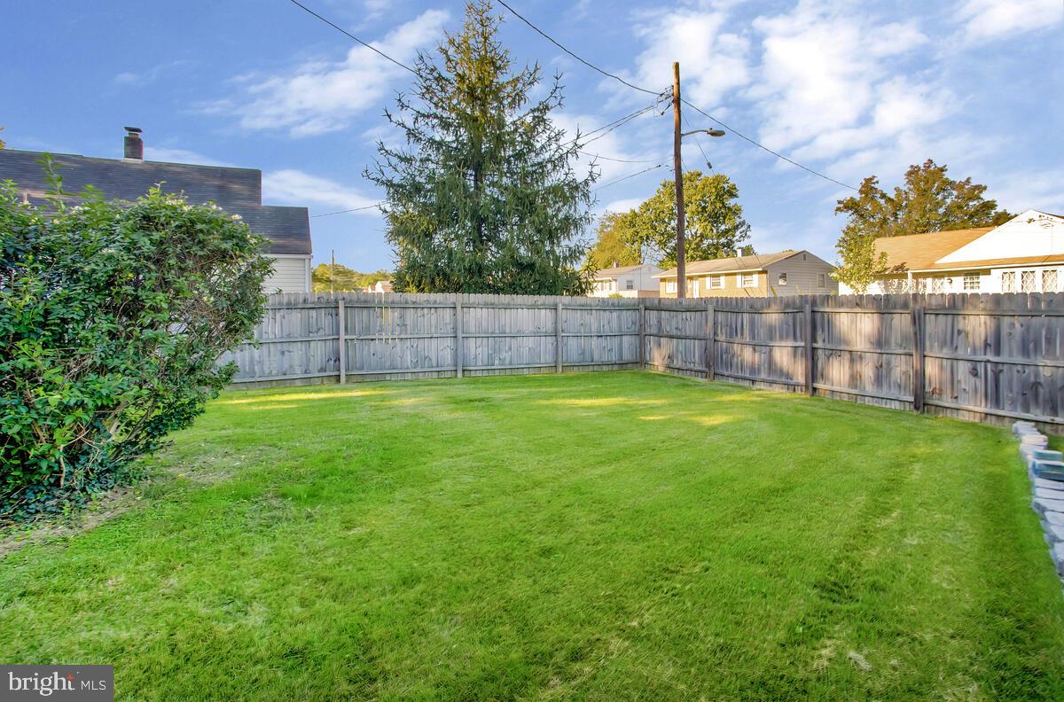 COLONIAL DRIVE - Residential