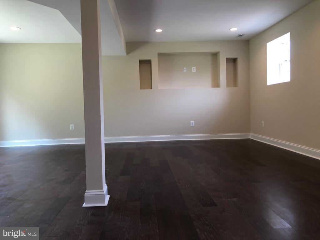 BEECHWOOD ESTATES - Residential