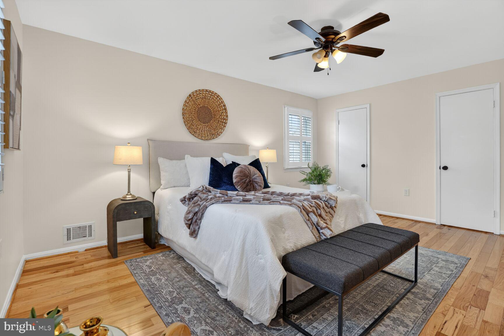 HERITAGE SQUARE - Residential Lease