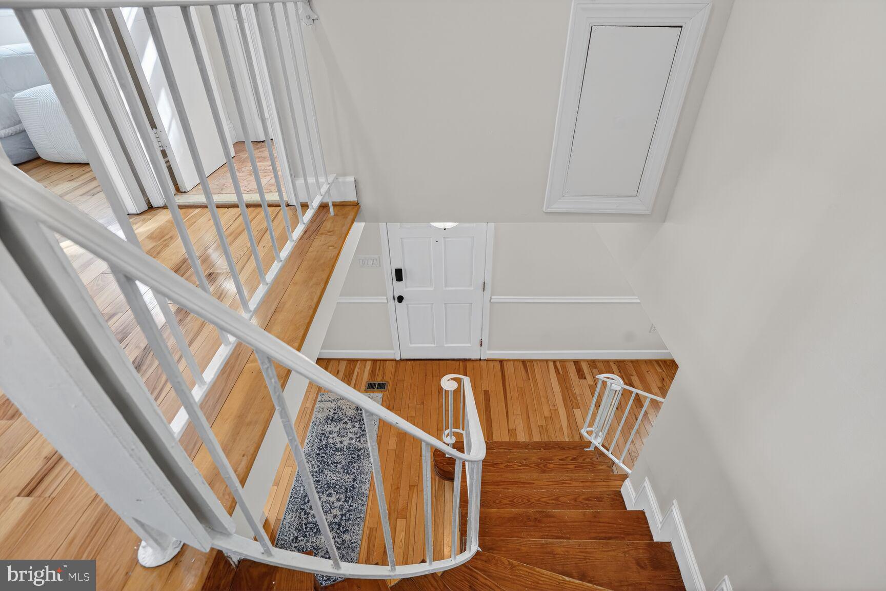 HERITAGE SQUARE - Residential Lease