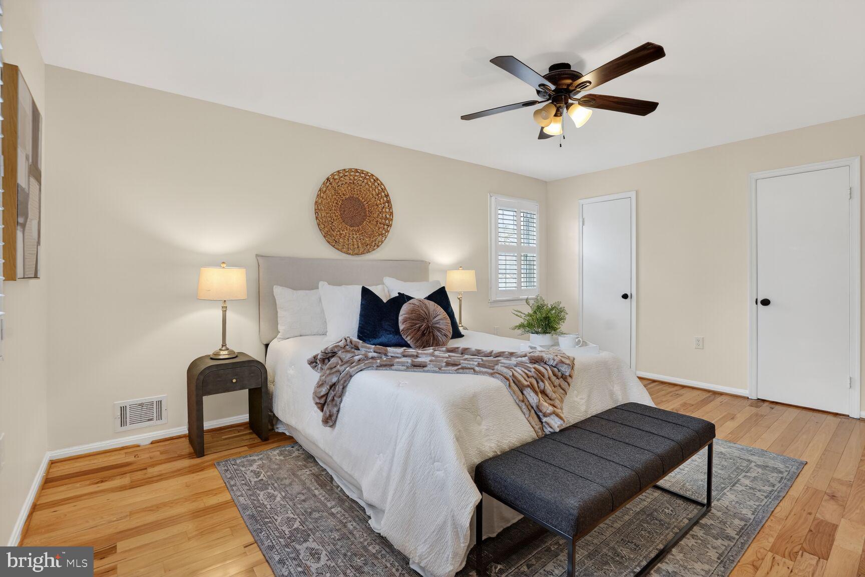 HERITAGE SQUARE - Residential Lease