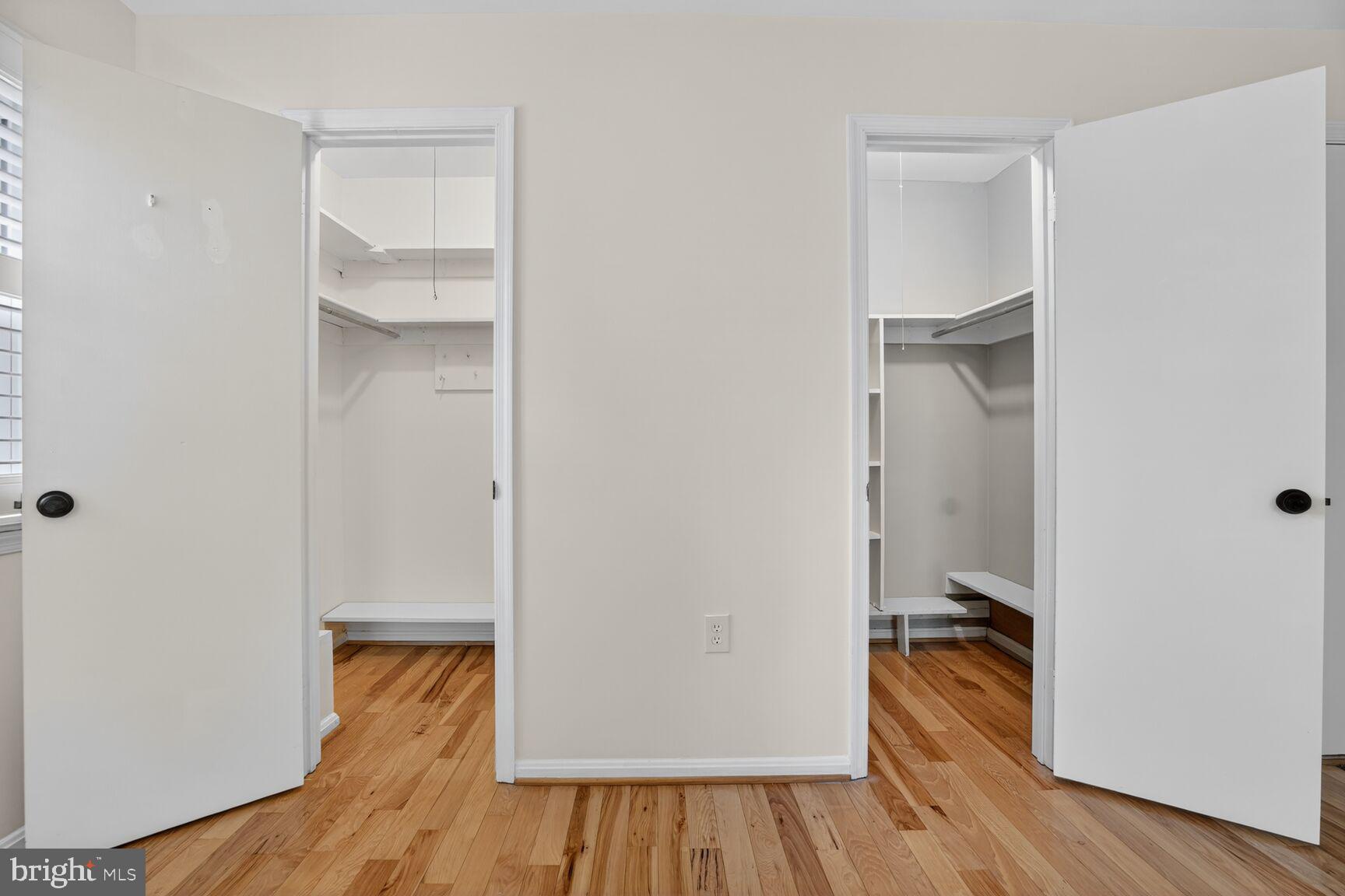 HERITAGE SQUARE - Residential Lease