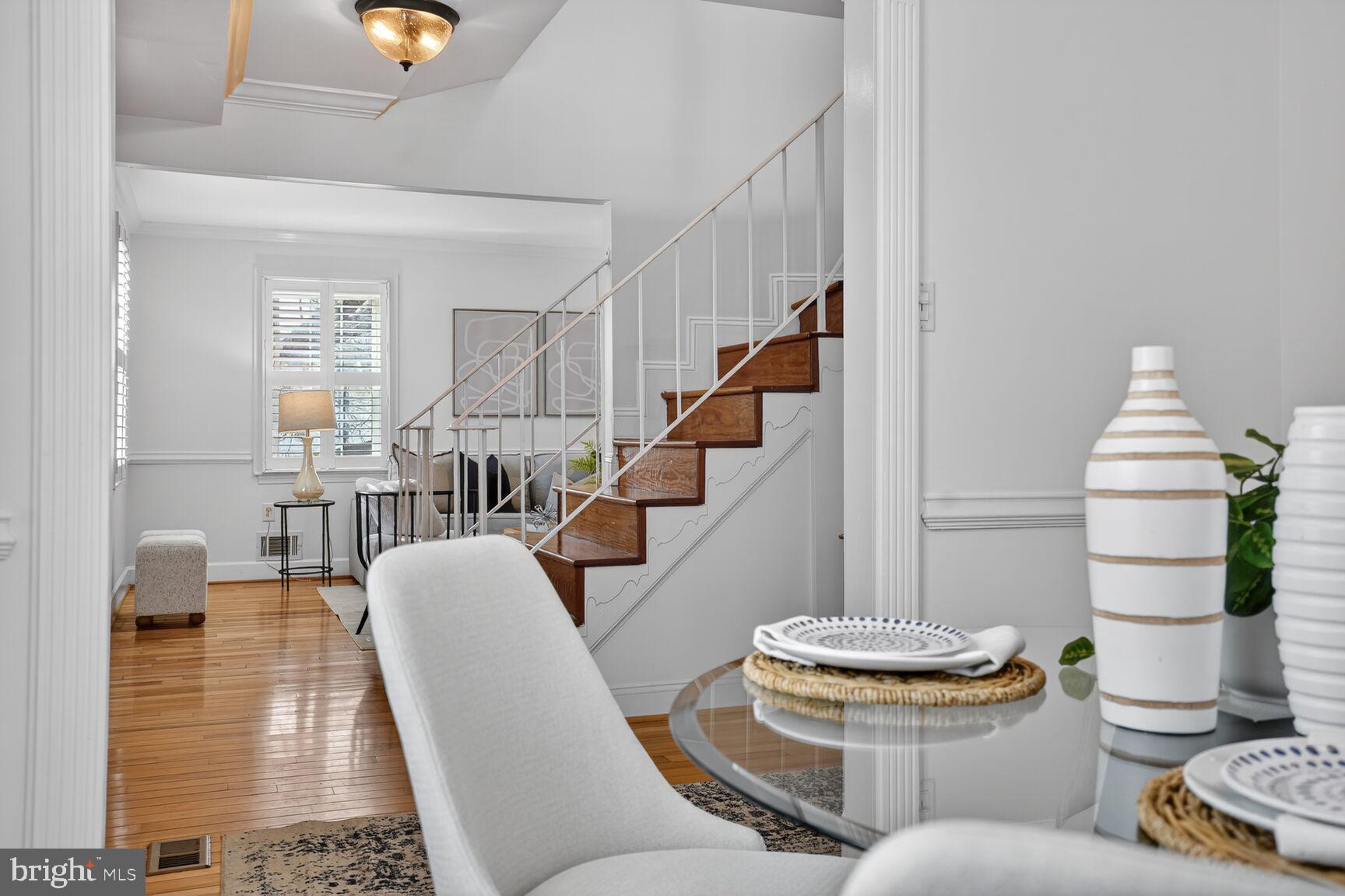 HERITAGE SQUARE - Residential Lease