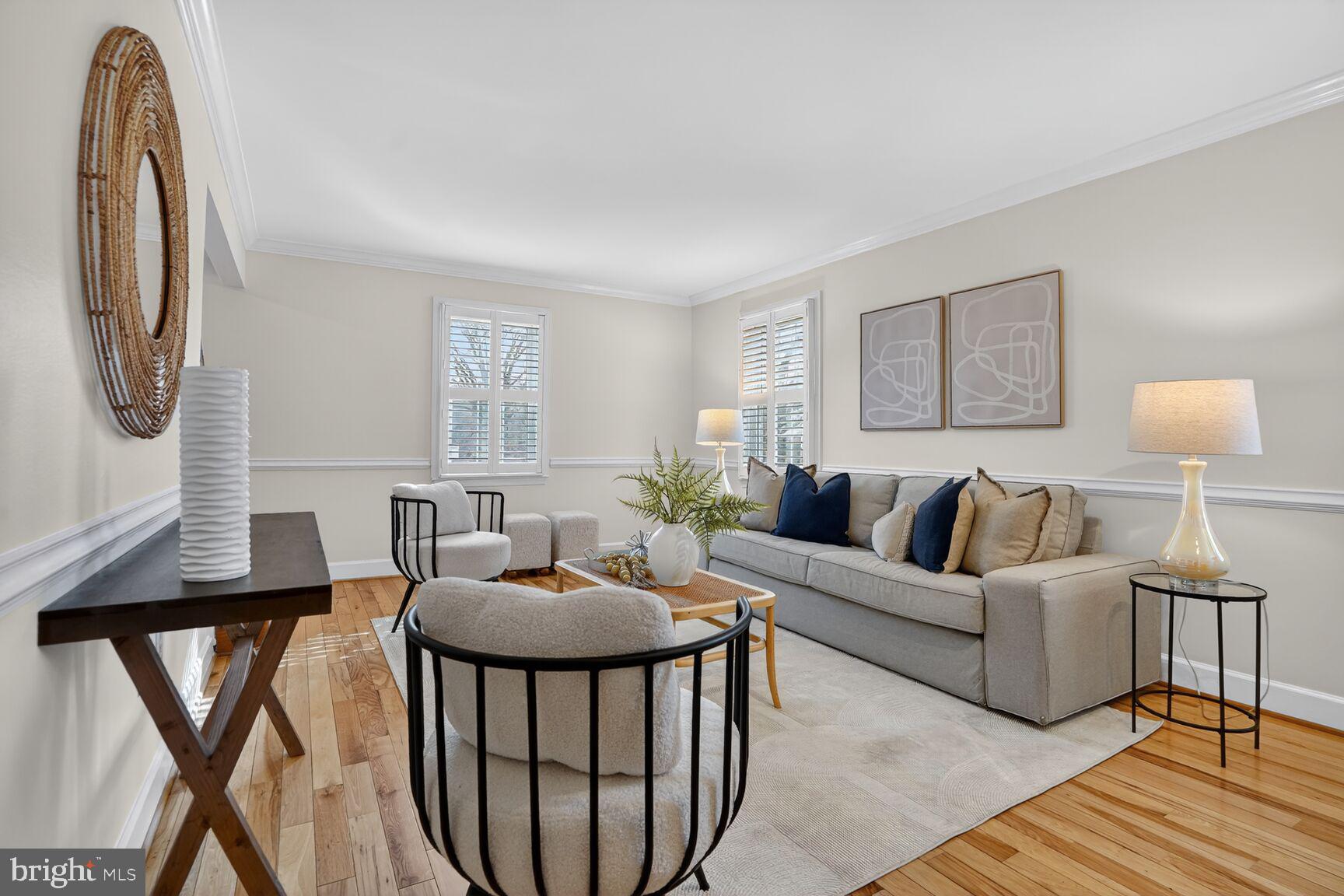 HERITAGE SQUARE - Residential Lease