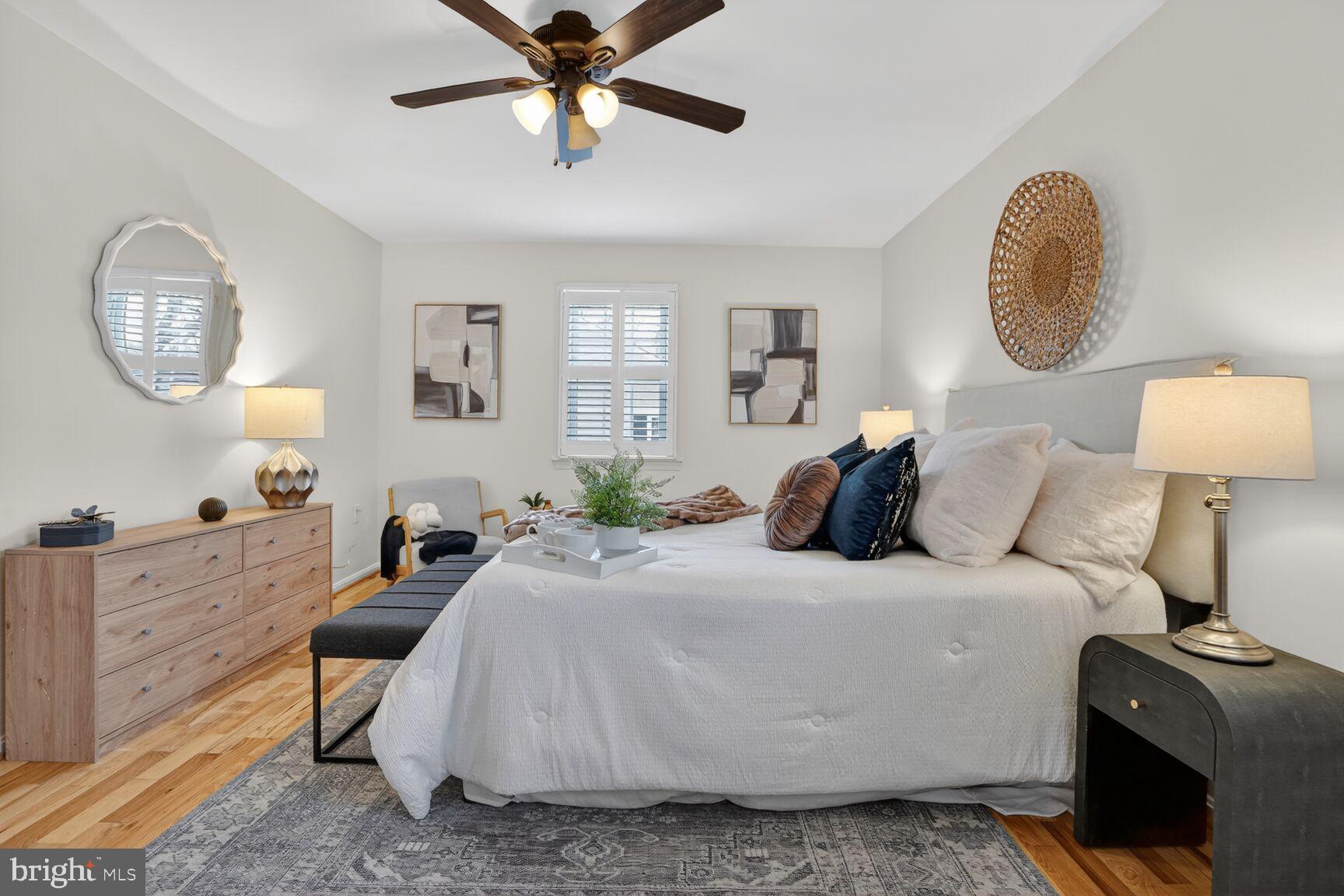 HERITAGE SQUARE - Residential Lease