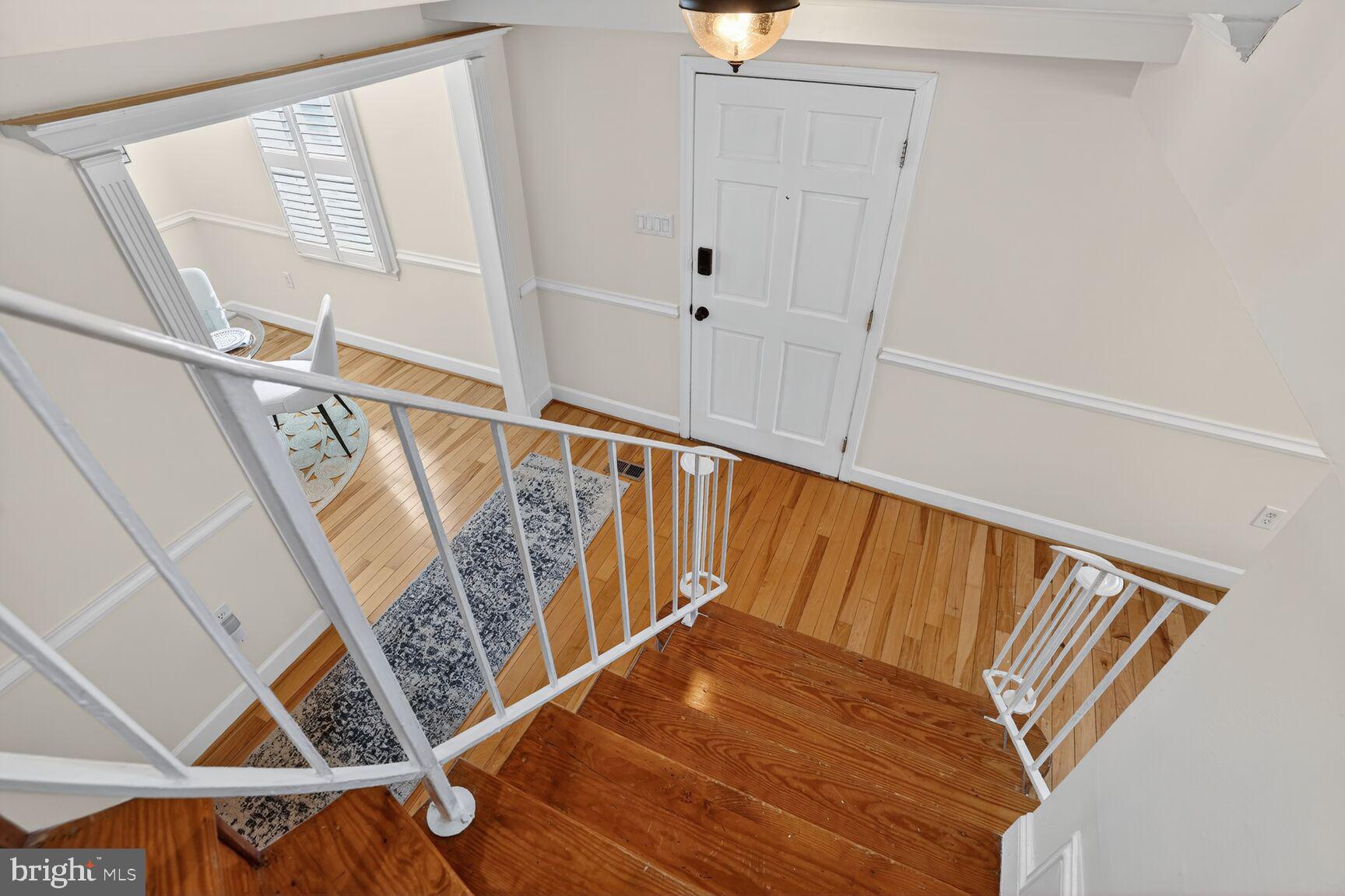 HERITAGE SQUARE - Residential Lease